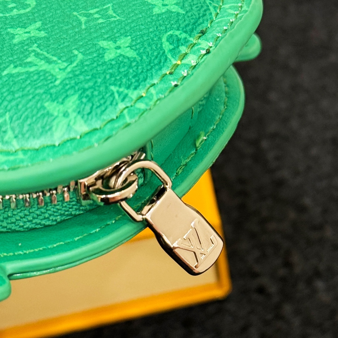 LV Green Crab Bag Charm M01931
